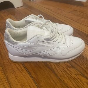 Reebok sneakers size 7.5